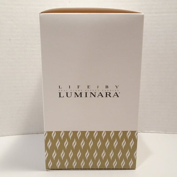 Luminara Christmas Red Berry Real Flame Effect Candle Glass Ornament  w/Remote - Picture 4 of 7